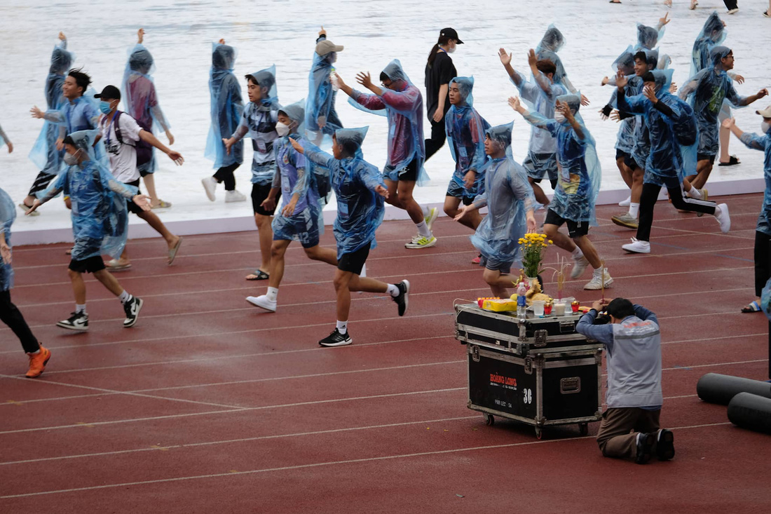 SEA Games 31 khai mạc bằng bữa tiệc âm thanh và ánh sáng hoành tráng - Ảnh 41.