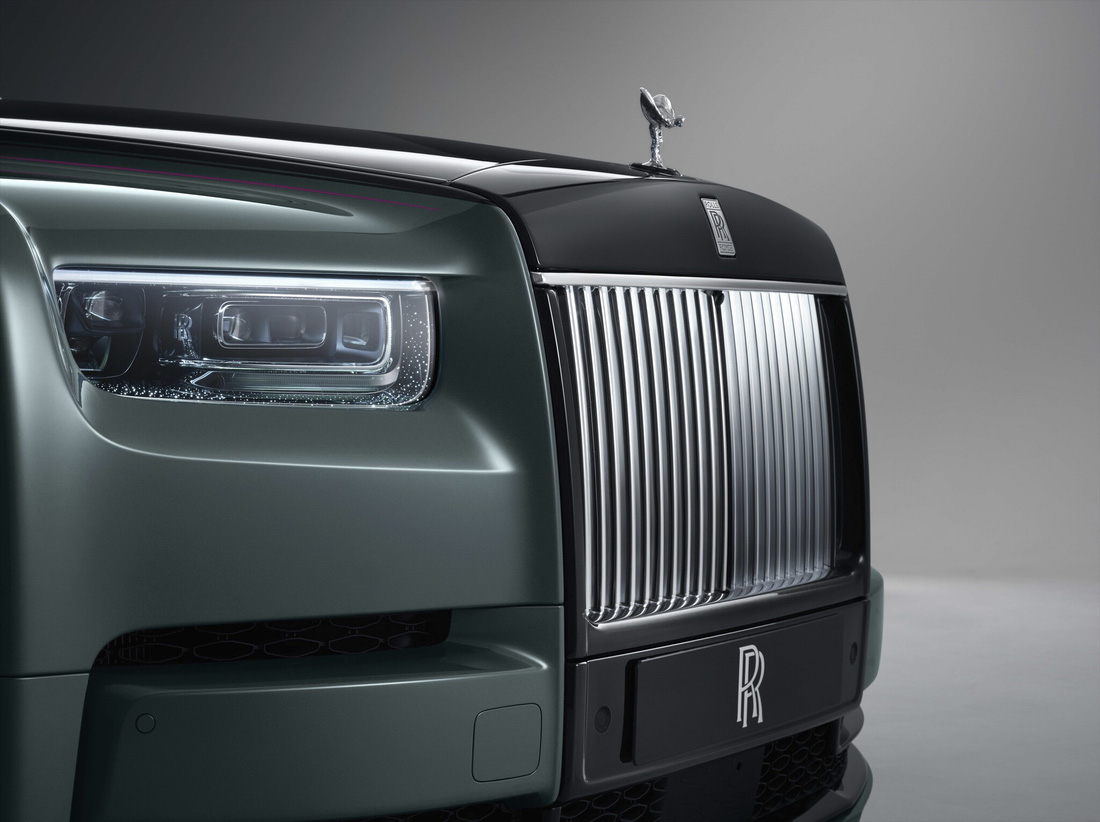 Rolls-Royce Phantom 2023 ra mắt: Tản nhiệt phát sáng, nhiều tùy chọn mới cho giới siêu giàu - Ảnh 6.