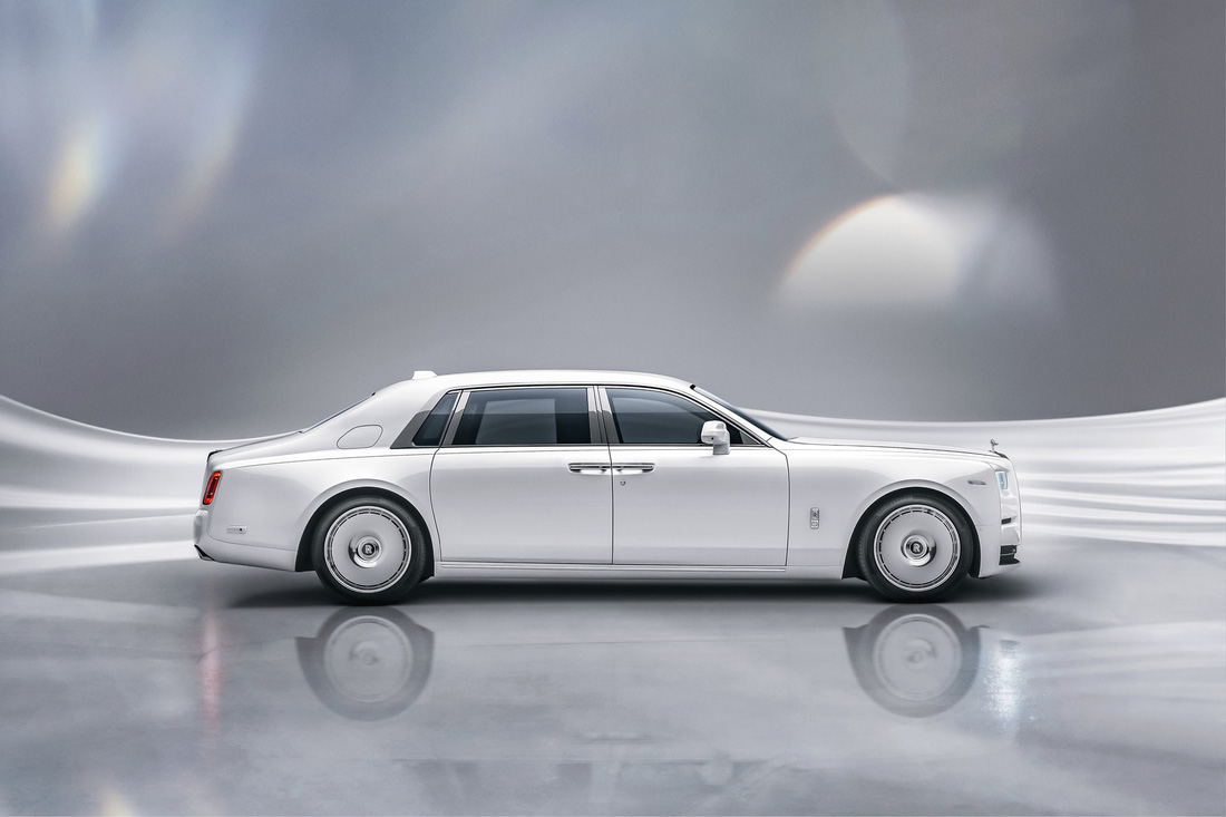 Rolls-Royce Phantom 2023 ra mắt: Tản nhiệt phát sáng, nhiều tùy chọn mới cho giới siêu giàu - Ảnh 12.
