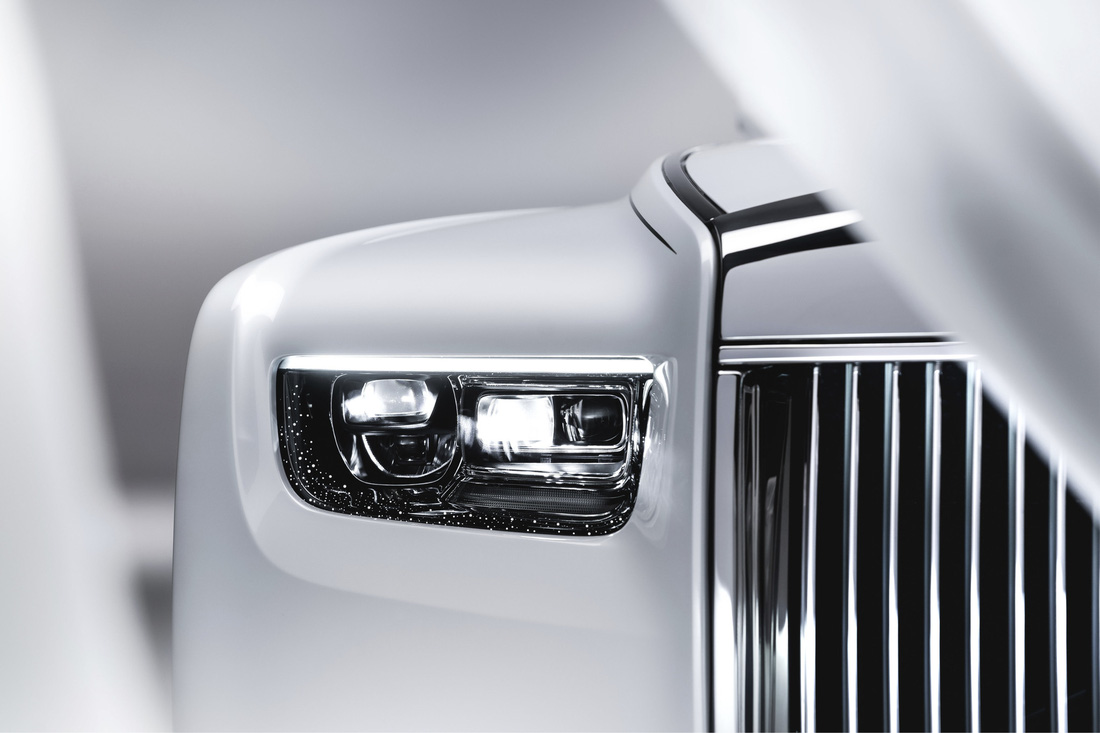 Rolls-Royce Phantom 2023 ra mắt: Tản nhiệt phát sáng, nhiều tùy chọn mới cho giới siêu giàu - Ảnh 15.