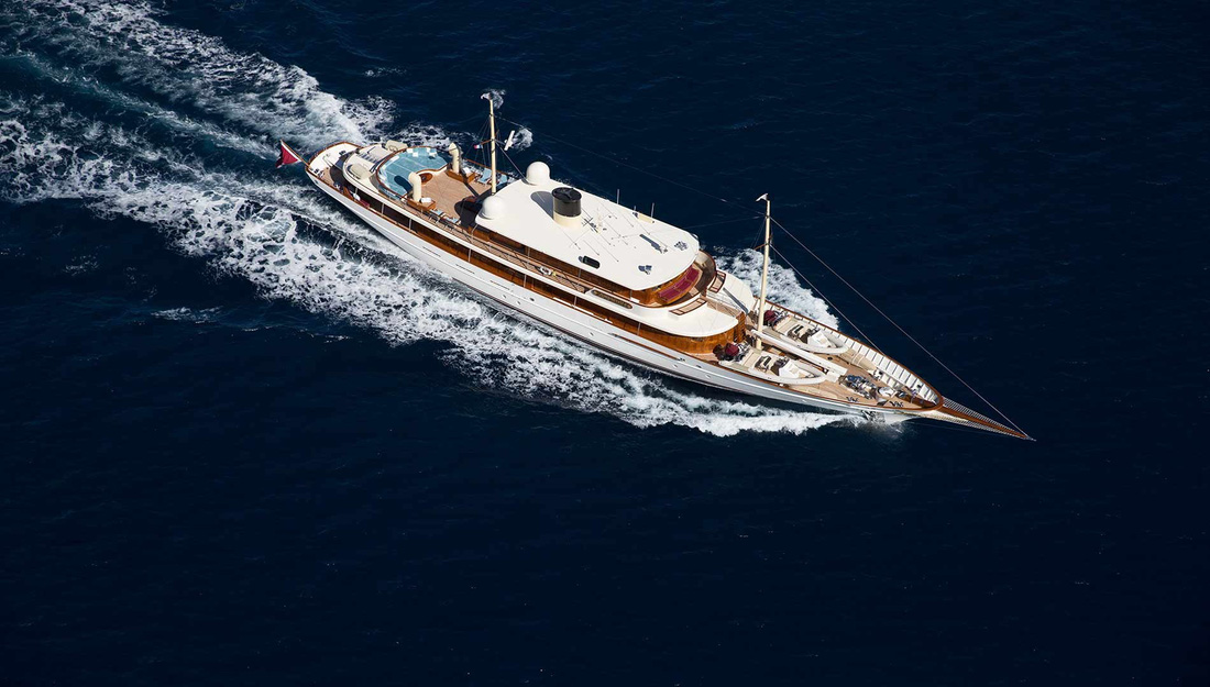 Johnny Depp's $30 million pirate yacht: Lacks a bit of comfort but has plenty of pirate personality - Photo 2.