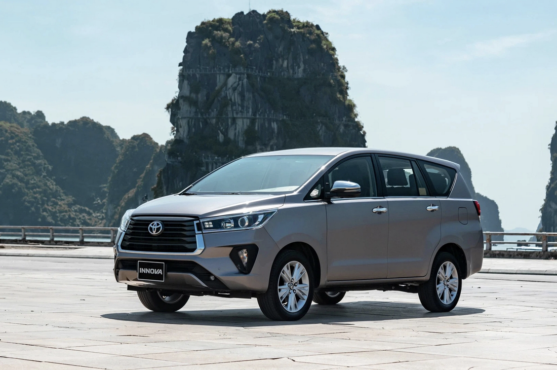 Phác họa Toyota Innova Hybrid 2023: Pha trộn Corolla Cross và Fortuner - Ảnh 3.