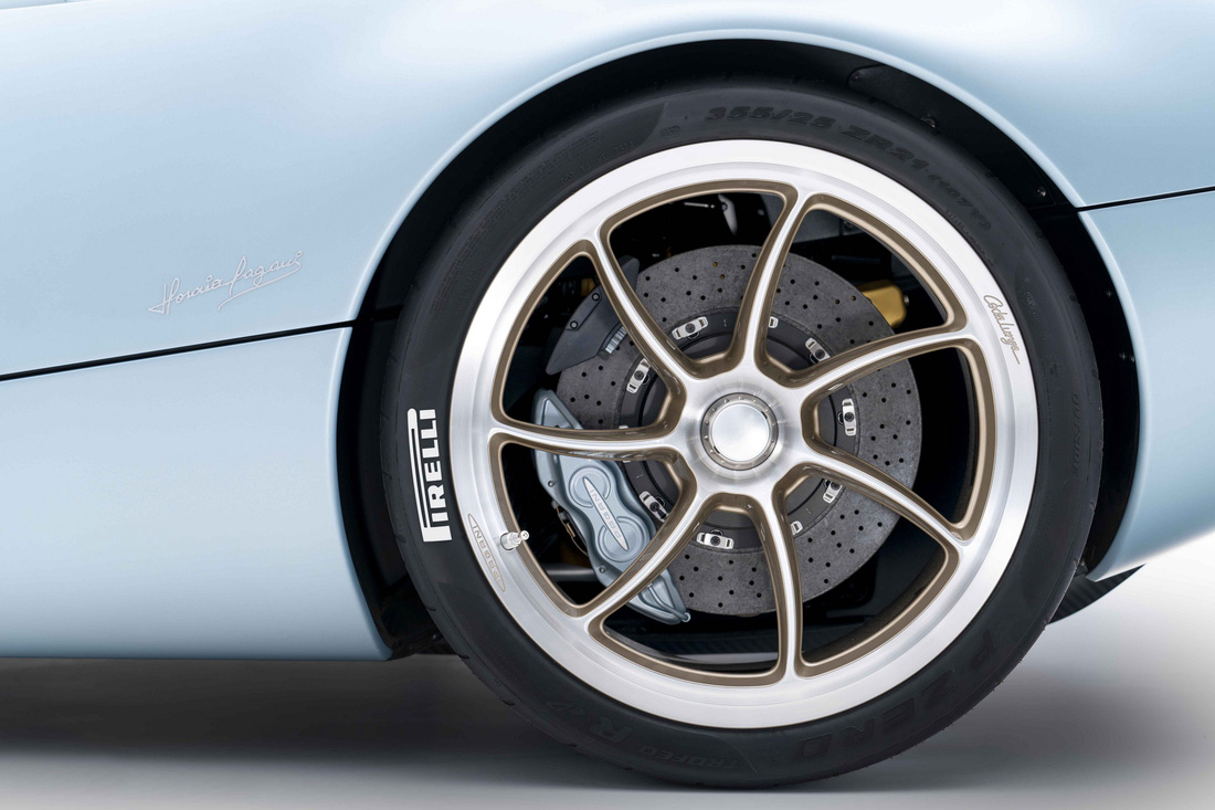 Chỉ 2 khách VIP yêu cầu, Pagani làm thêm 2 mẫu siêu xe Huayra vô cùng đắt đỏ - Ảnh 7.