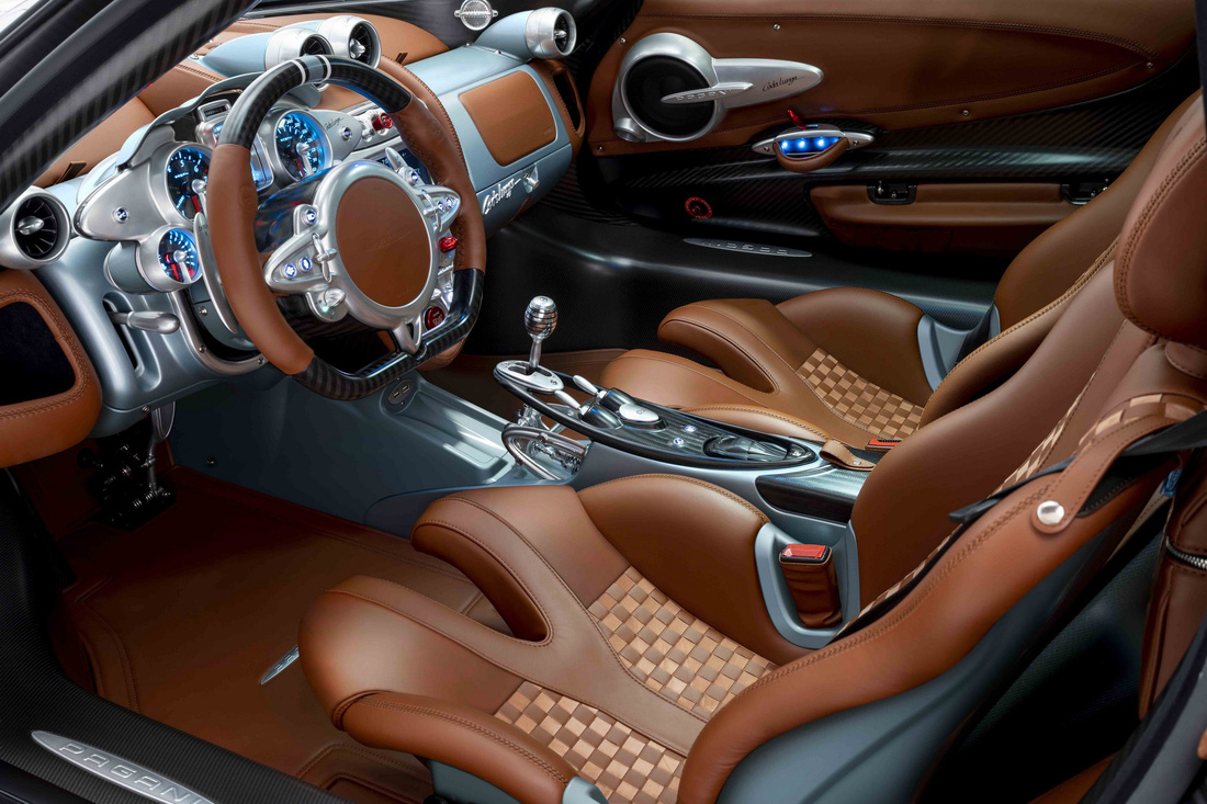 Chỉ 2 khách VIP yêu cầu, Pagani làm thêm 2 mẫu siêu xe Huayra vô cùng đắt đỏ - Ảnh 2.