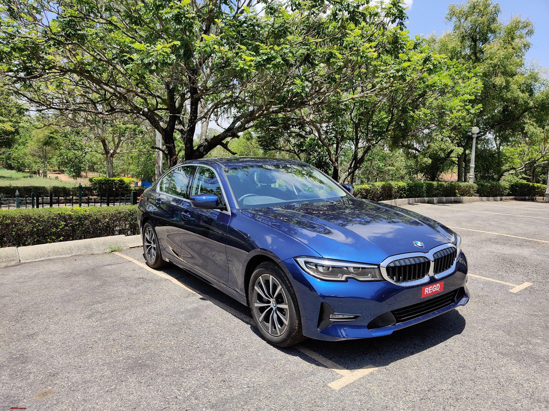 Lái BMW 330i Sport mạnh mẽ nhưng khó ra vào - Ảnh 5.