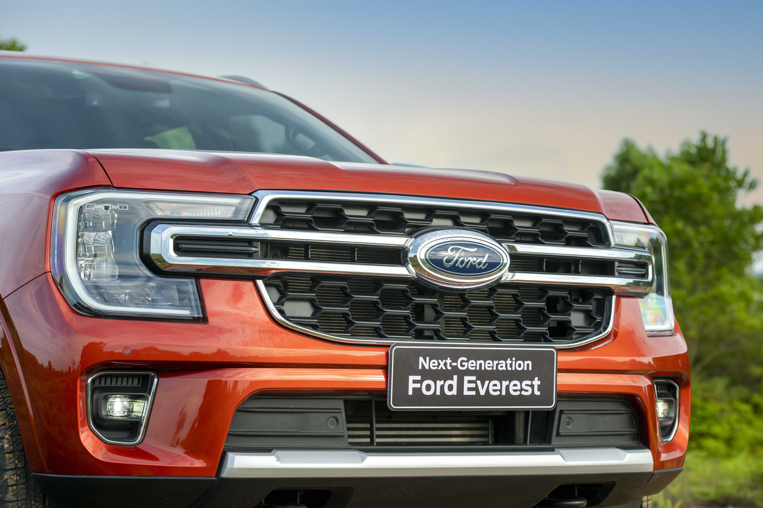 Ford Everest thế hệ mới ra mắt Việt Nam: Thay đổi toàn diện, giá từ 1,1 tỉ đồng - Ảnh 11.