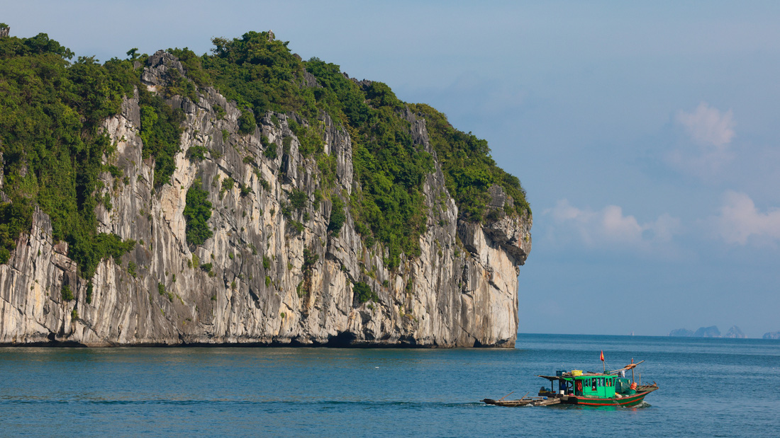 Đến vịnh Lan Hạ chèo thuyền kayak, khám phá Áng Thảm - thiên đường giữa nhân gian - Ảnh 3.