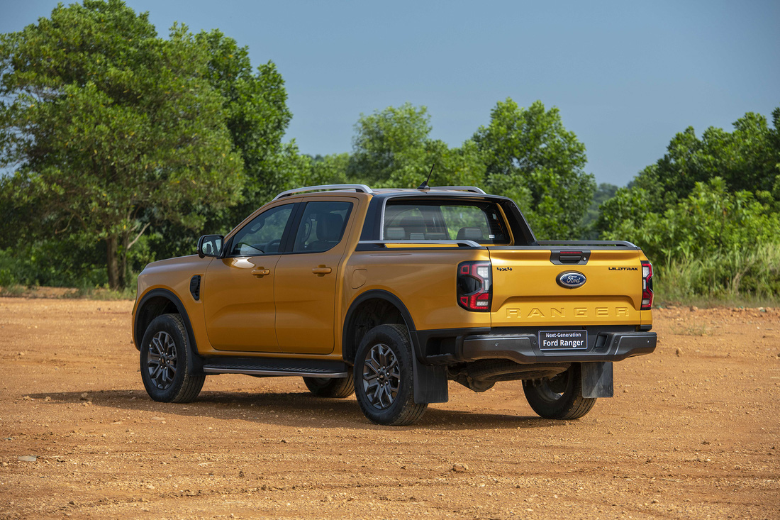 Ford Ranger 2023 ra mắt Việt Nam: Giá từ 658 triệu đồng, thay đổi toàn diện - Ảnh 5.