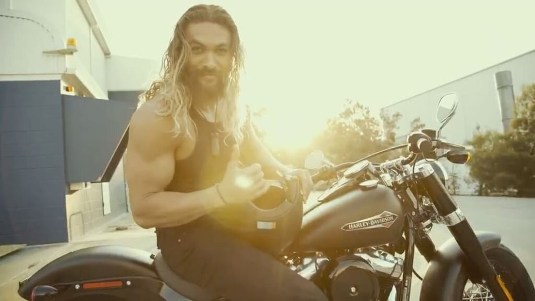 'Aquaman' Jason Momoa's car collection: Unbelievably modest - Photo 18.