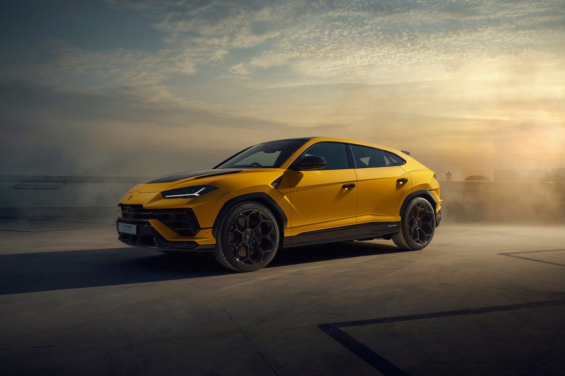 Lamborghini Urus Performante ra mắt: Siêu SUV nhẹ hơn, mạnh hơn bao giờ hết - Ảnh 7.