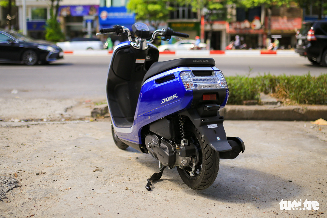 Honda Dunk 50 phân khối - Xe ga hàng hiếm giá tới 100 triệu đồng tại Việt Nam - Ảnh 4.