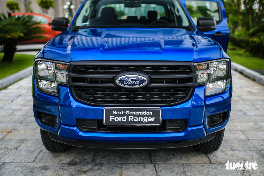 Chi tiết Ford Ranger XL 2023 - Bản rẻ nhất, dùng số sàn, giá 659 triệu đồng - Ảnh 4.