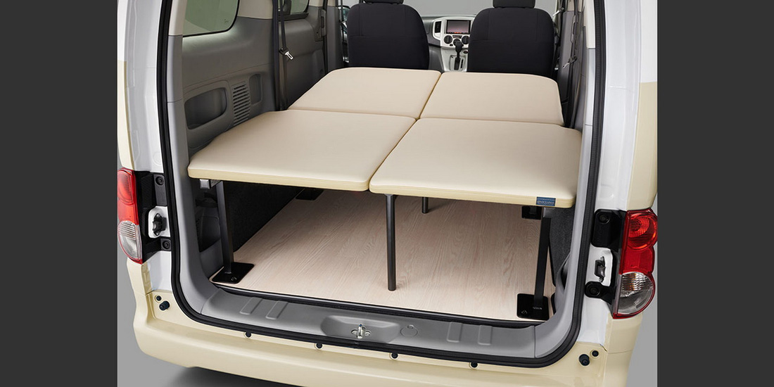 Nissan thử nghiệm trang bị giường nằm trên ô tô, thoải mái cho hai người ăn, ngủ, nghỉ - Ảnh 3.