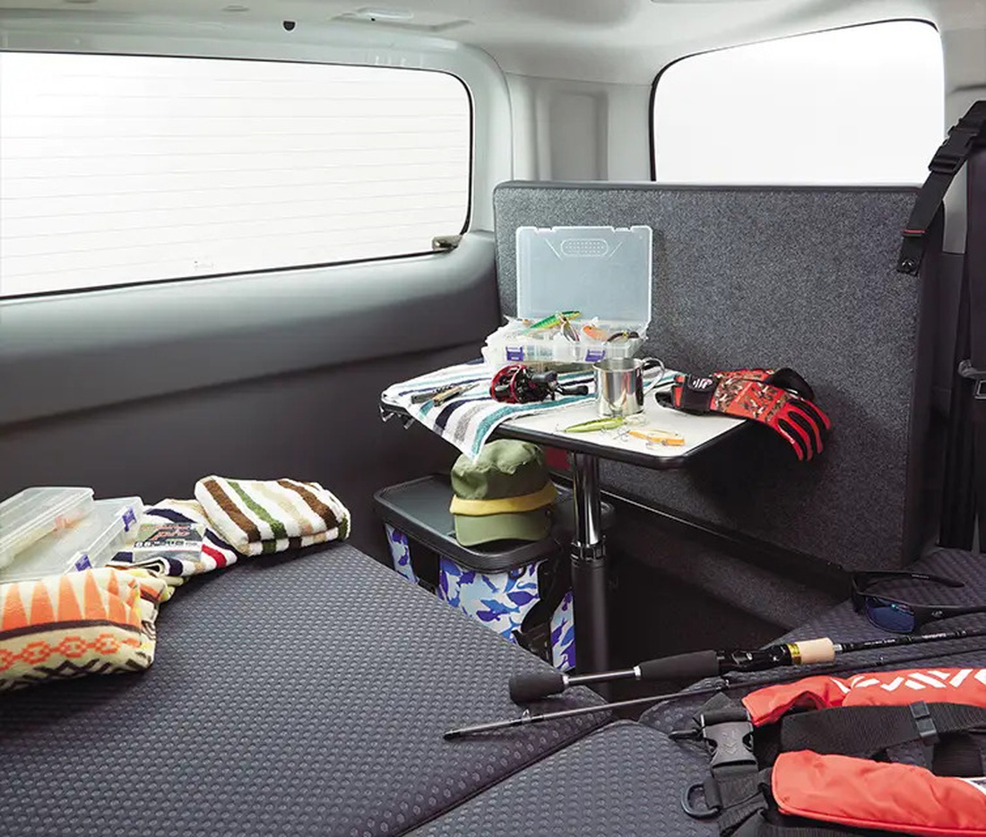 Nissan thử nghiệm trang bị giường nằm trên ô tô, thoải mái cho hai người ăn, ngủ, nghỉ - Ảnh 8.