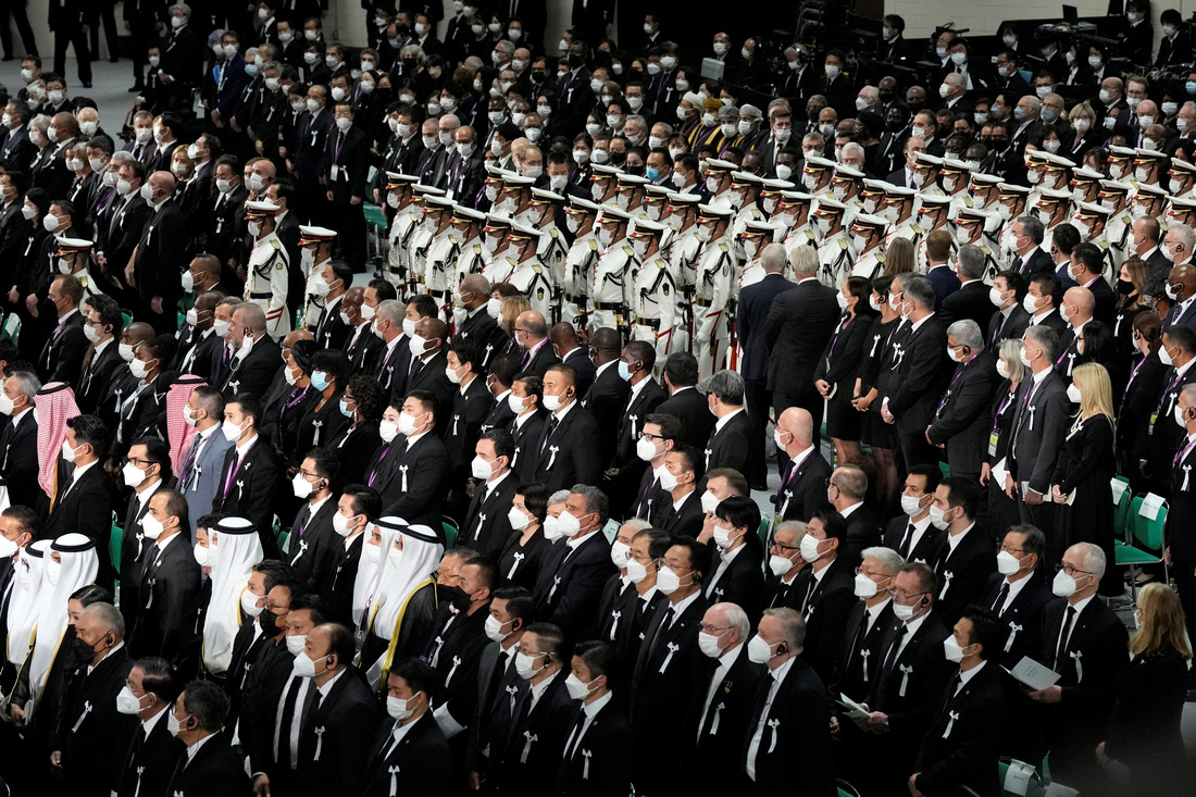 Nhật Bản và lãnh đạo thế giới tưởng nhớ cố Thủ tướng Abe trong lễ quốc tang - Ảnh 4.