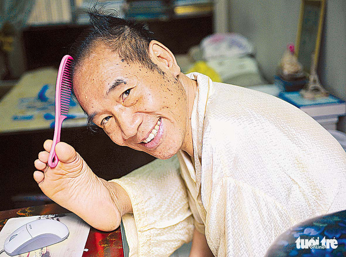 Thầy giáo Nguyễn Ngọc Ký: Hơn 60 năm là thần tượng về nghị lực sống cho nhiều thế hệ - Ảnh 1.