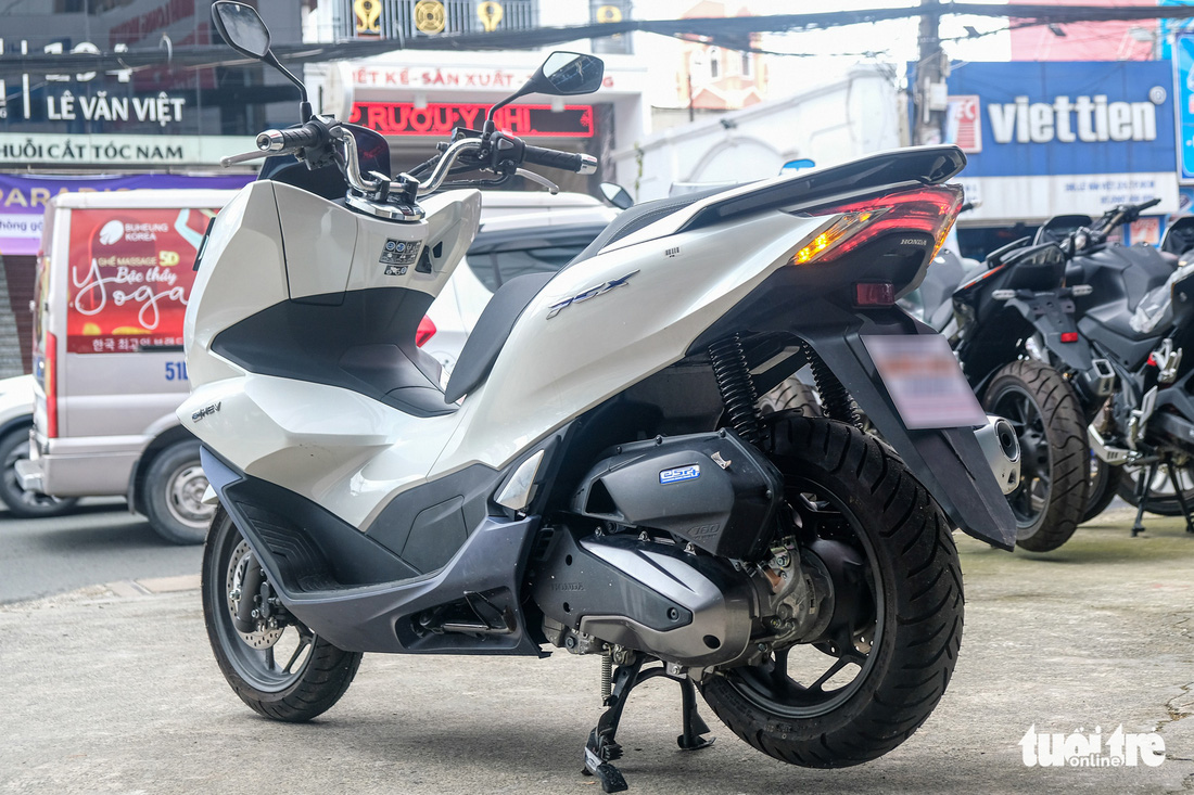 Honda PCX bản tiết kiệm xăng về Việt Nam: Giá 99 triệu, của hiếm cho người đã chán SH - Ảnh 10.