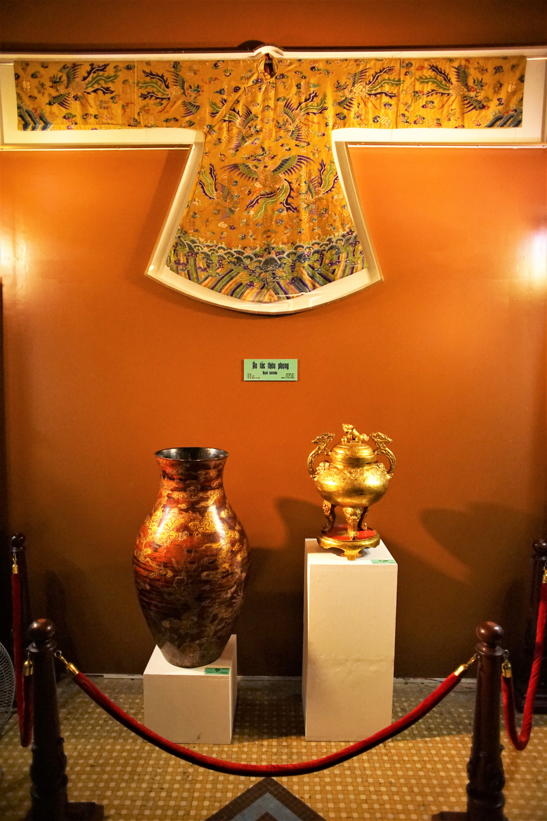 Bốn nhà sưu tập trẻ thu hút công chúng với gần 200 cổ vật ‘Thanh ngoạn’ - Ảnh 7.