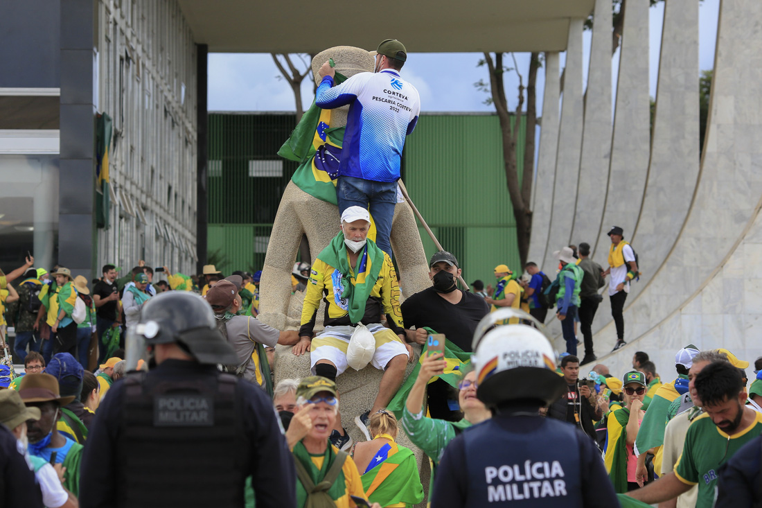 Toàn cảnh vụ bạo loạn vì Trump của Brazil - Ảnh 1.