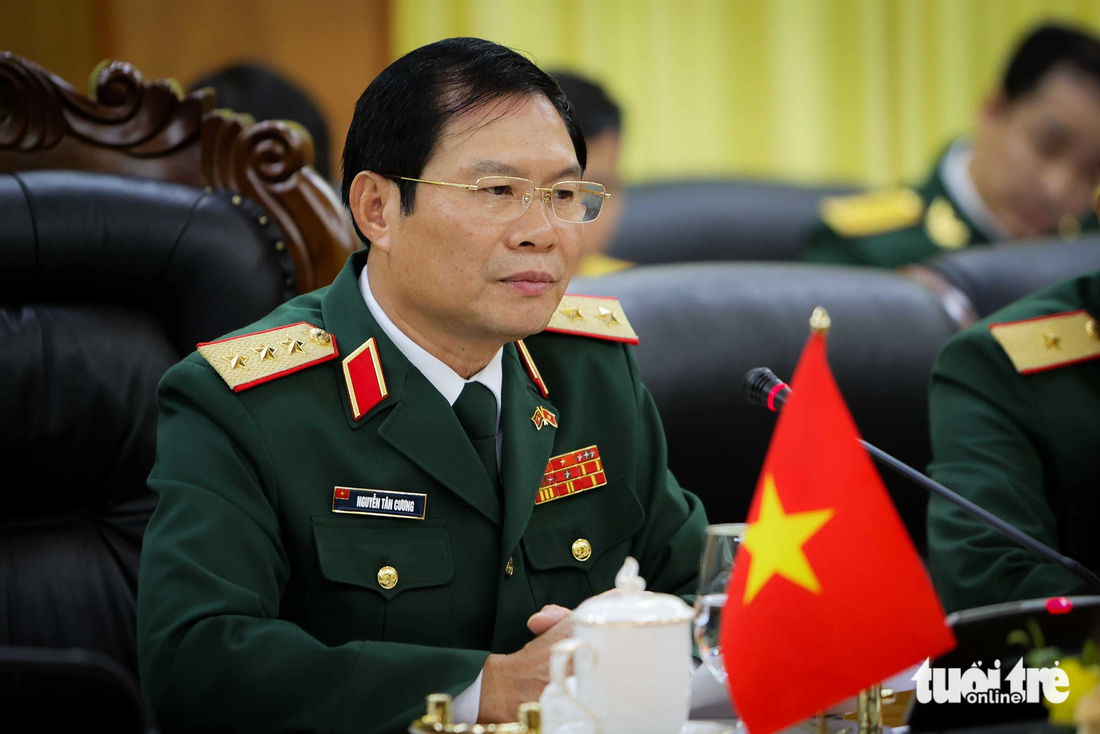 Thượng tướng Nguyễn Tân Cương tin tưởng dưới sự lãnh đạo của Chủ tịch Đảng Nhân dân Campuchia (CPP) cầm quyền, Samdech Techo Hun Sen, Chính phủ và Thủ tướng Hun Manet, Campuchia sẽ giành được nhiều thành tựu to lớn hơn nữa trong thời gian tới