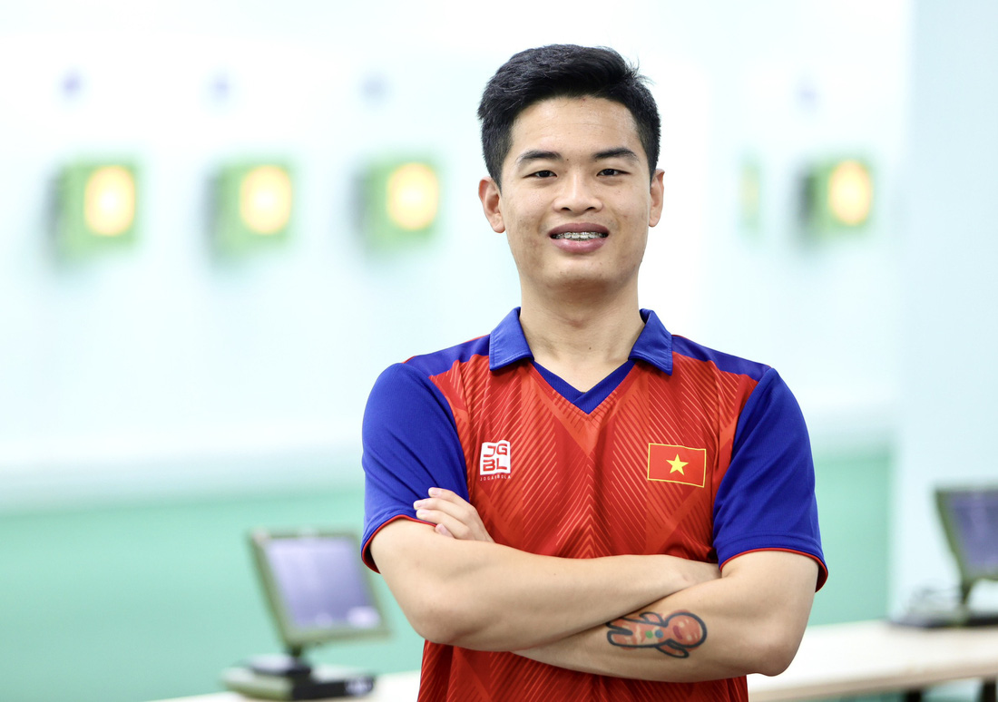 Xạ thủ Phạm Quang Huy - nhà vô địch Asiad 19 - Ảnh: NGUYỄN KHÁNH