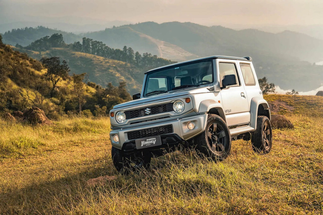 Suzuki added a real sports version to the Jimny - Photo 5.