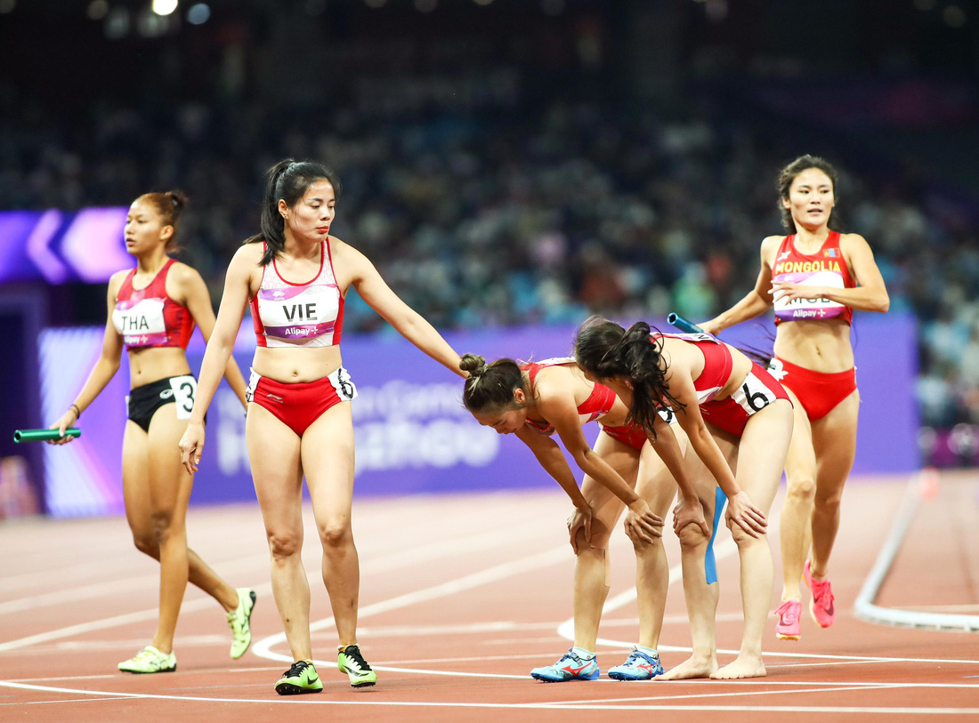 Tổ tiếp sức 4x400m nữ chưa thể giành huy chương Asiad 19 dù trước đó lên ngôi vô địch châu Á vào tháng 7 vừa qua - Ảnh: QUÝ LƯỢNG