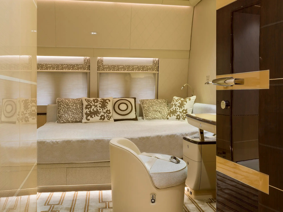 Với một chiếc máy bay khổng lồ, có khá nhiều phòng ngủ cho khách - Ảnh: Cabinet Alberto Pinto