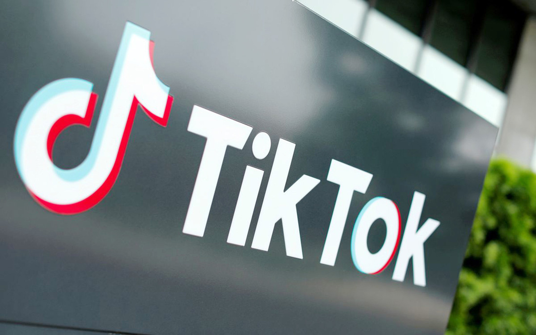 Hiện có nhiều quốc gia trên thế giới cấm TikTok vì những lo ngại về an ninh mạng - Ảnh: Reuters