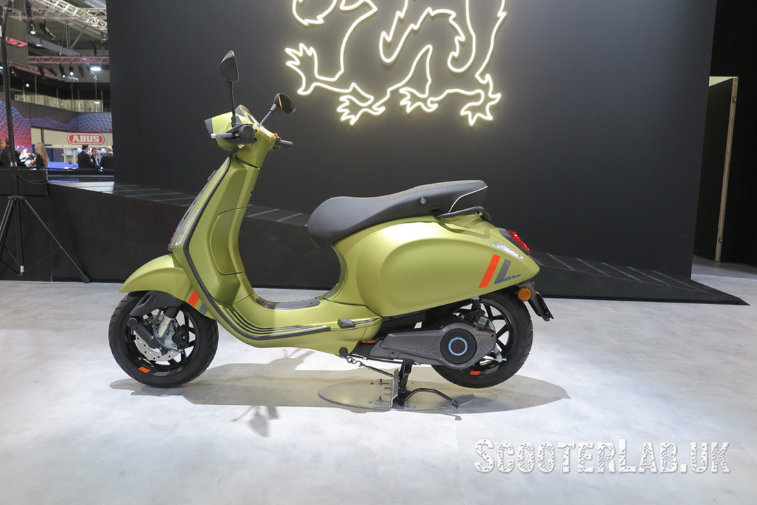 Vespa Primavera and Sprint S 2024: Not only changing colors as before, also adding an electric version - Photo 7.