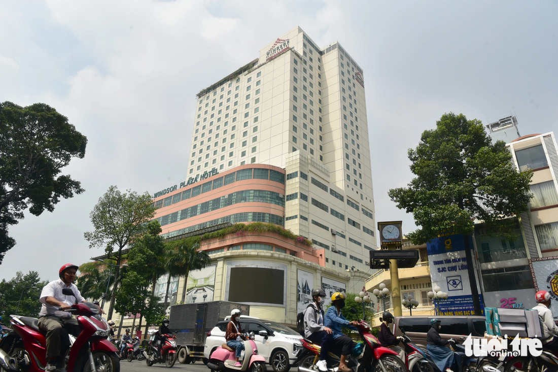 Tòa nhà Windsor Plaza Hotel - một trong những khách sạn cao cấp đầu tiên của Vạn Thịnh Phát (số 18 An Dương Vương, quận 5, TP.HCM) - Ảnh: T.T.D