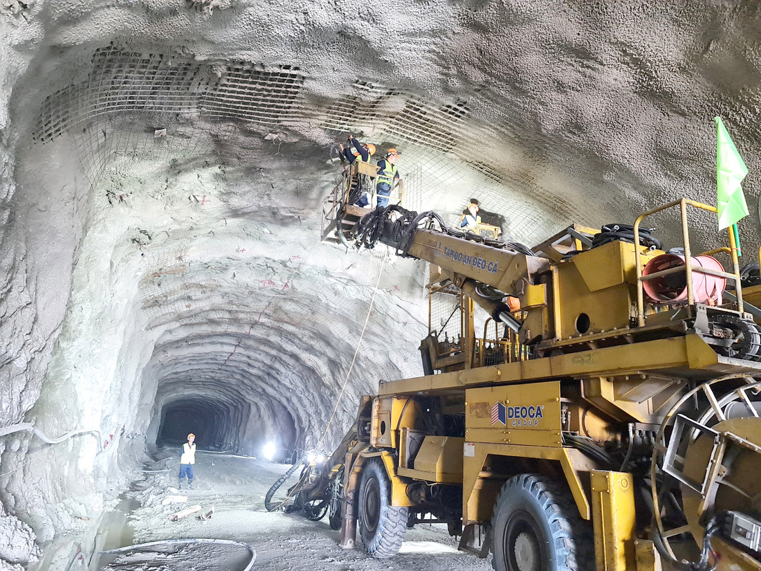 Đơn vị thi công hầm số 2 dự kiến thông hầm theo đúng tiến độ cao tốc Bắc - Nam - Ảnh: T.MAI