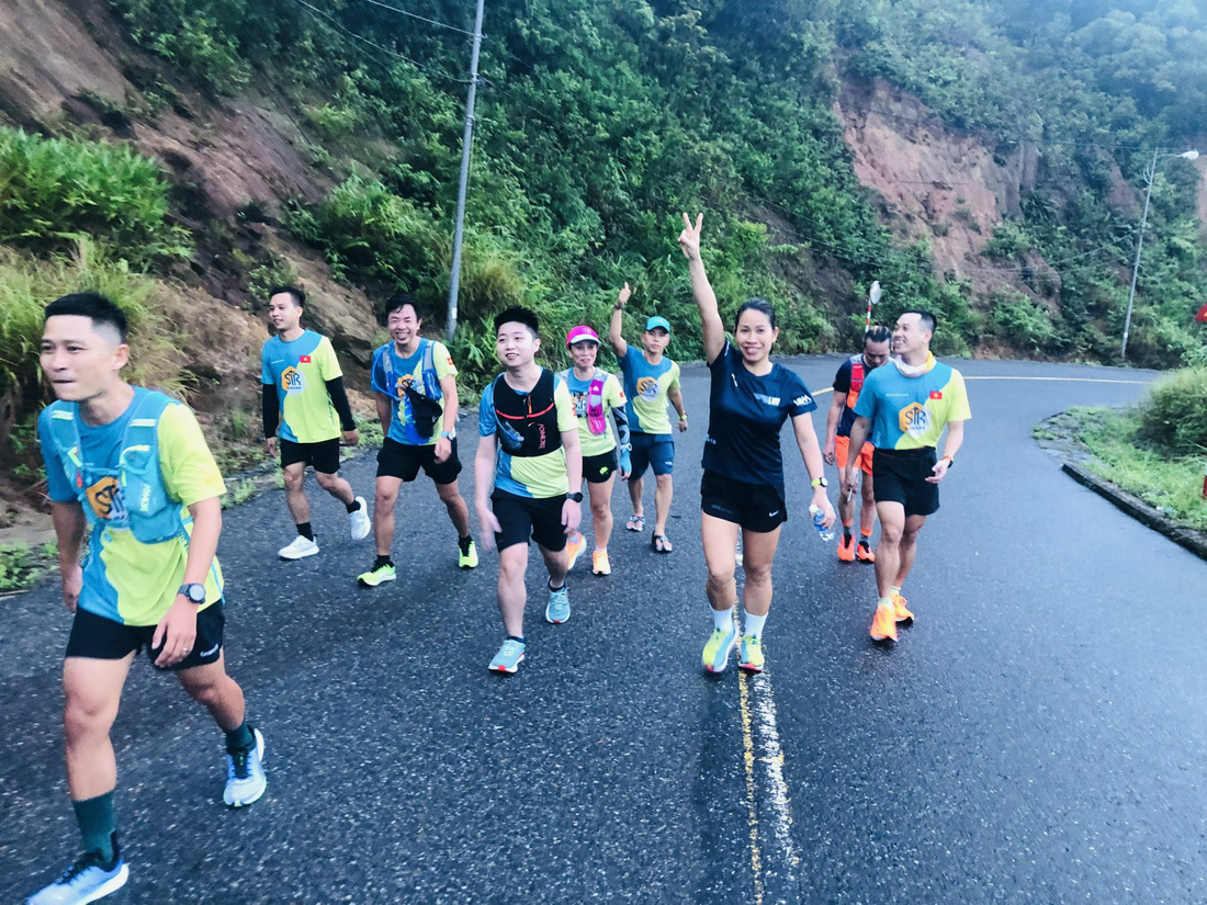 Với 3 cự ly thi đấu 6km, 16km, 26km, giải chạy trên núi Sơn Trà phù hợp cho cả các vận động viên, nhóm chạy bộ - Ảnh: BTC cung cấp