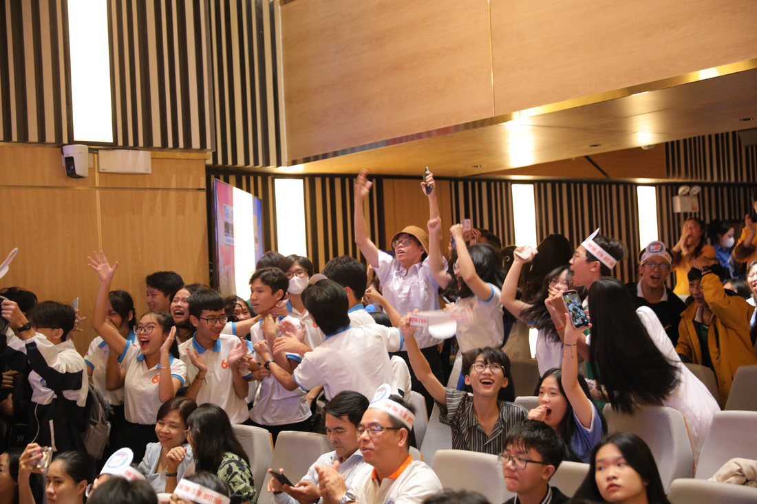 Trường THPT Hoàng Hoa Thám giành giải nhất cuộc thi 'Gen Z xứ Quảng' 5-11-chung-ket-gen-z-xu-quang4-1699174507157715043042