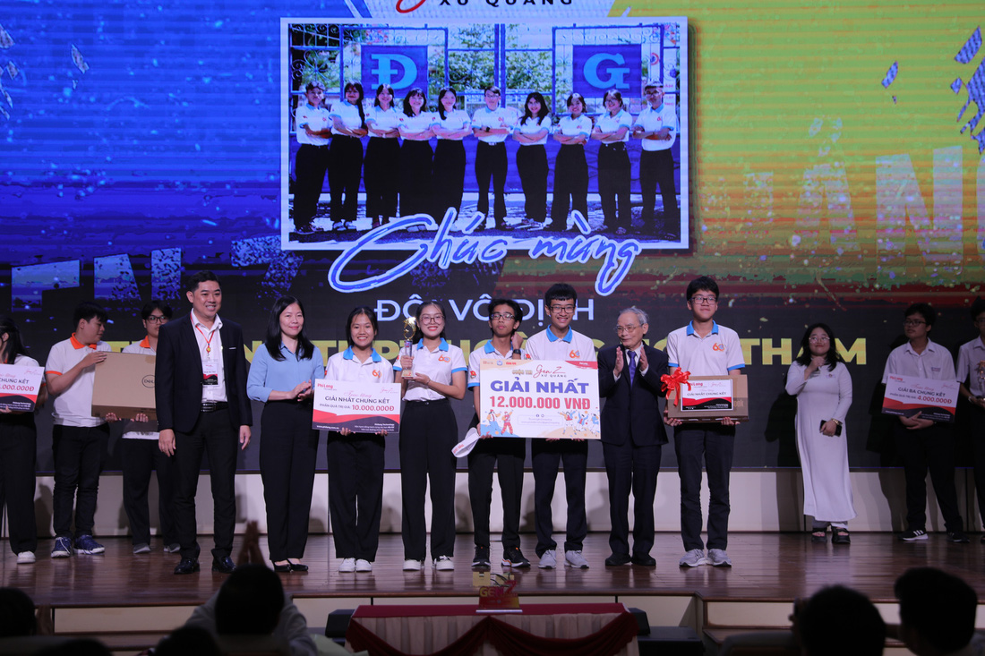 trường - Trường THPT Hoàng Hoa Thám giành giải nhất cuộc thi 'Gen Z xứ Quảng' 5-11-chung-ket-gen-z-xu-quang8-1699174310584358822769