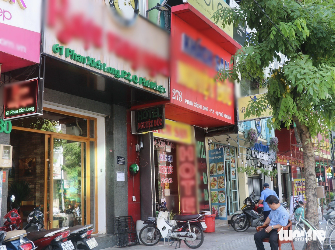 Địa chỉ số lẻ xen ngang số chẵn trên đường Phan Xích Long, quận Phú Nhuận, TP.HCM - Ảnh: CẨM NƯƠNG