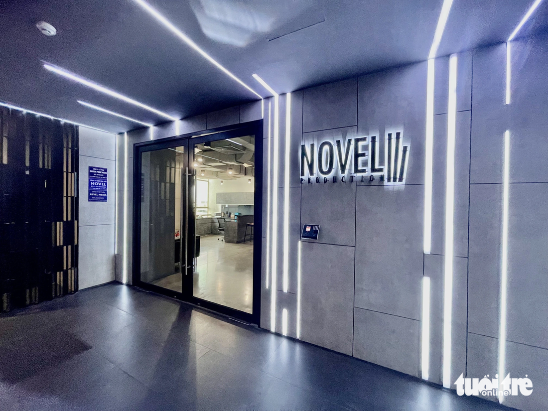 Công ty phát sóng và sản xuất truyền thông Novel Production thuê văn phòng tại tầng 5 số 212 Lý Chính Thắng - Ảnh: THÁI THÁI