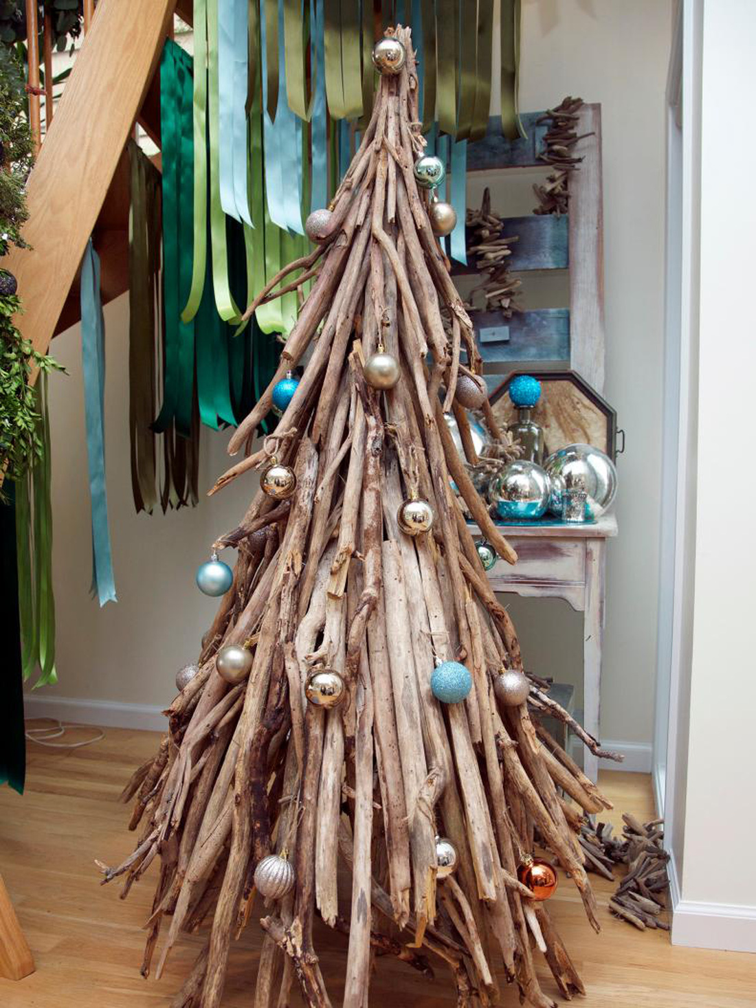 Kỷ niệm Giáng sinh với cây thông mang hơi thở vùng ven biển - Ảnh: HGTV