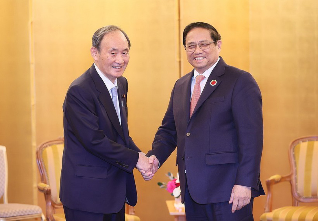 Thủ tướng Phạm Minh Chính trong cuộc gặp cựu Thủ tướng Nhật Bản Suga Yoshihide
