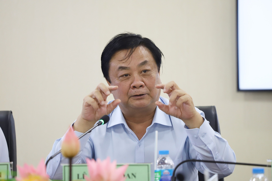 Bộ trưởng Lê Minh Hoan - Ảnh: CHÍ QUỐC 