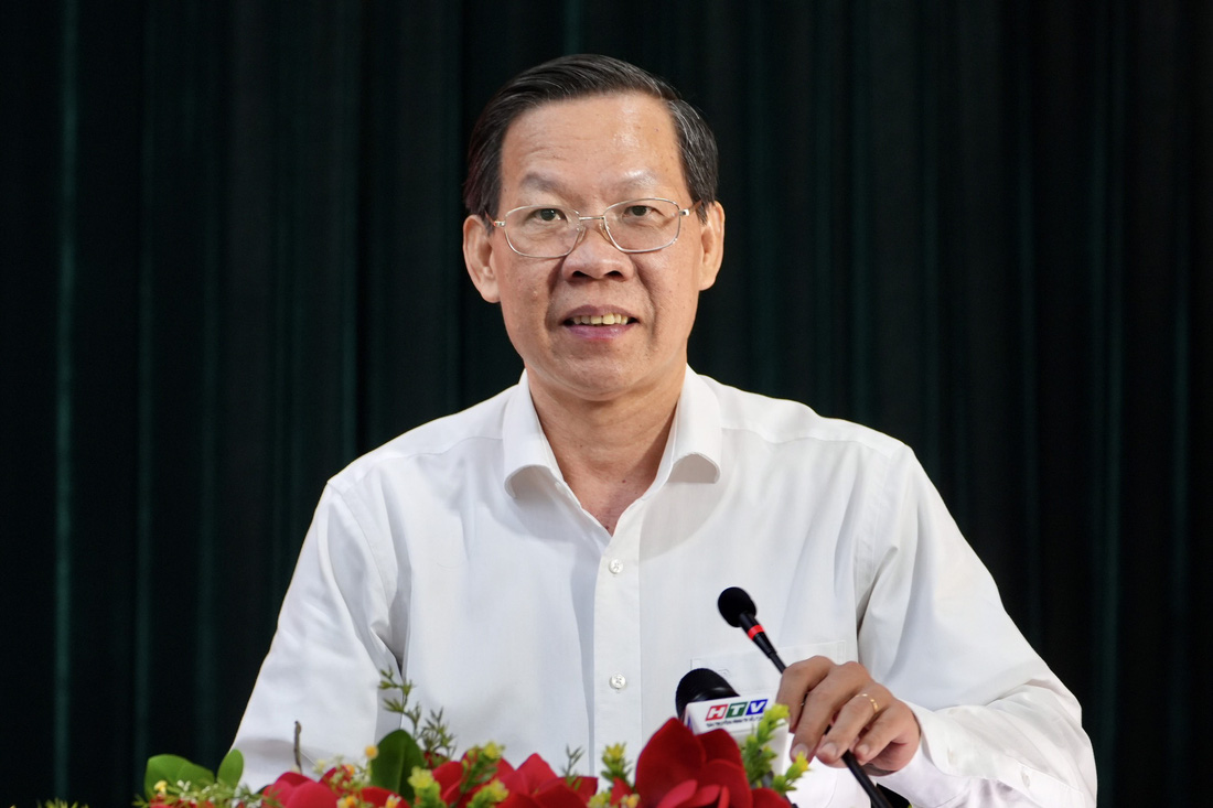 Chủ tịch UBND TP.HCM Phan Văn Mãi phát biểu chỉ đạo hội nghị - Ảnh: HỮU HẠNH