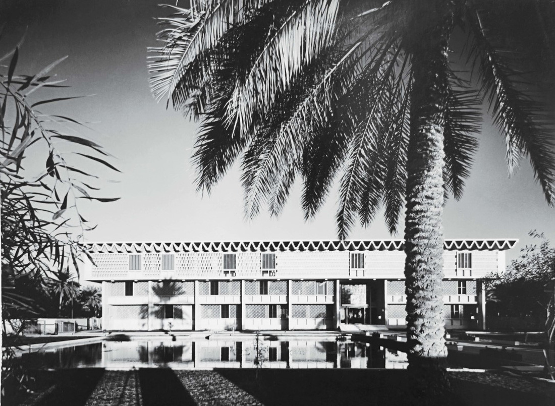 Đại sứ quán Mỹ theo chủ nghĩa hiện đại của Josep Lluís Sert ở Baghdad được xây dựng những năm 1950 để thể hiện lý tưởng của người Mỹ - Ảnh: US DEPARTMENT OF STATE
