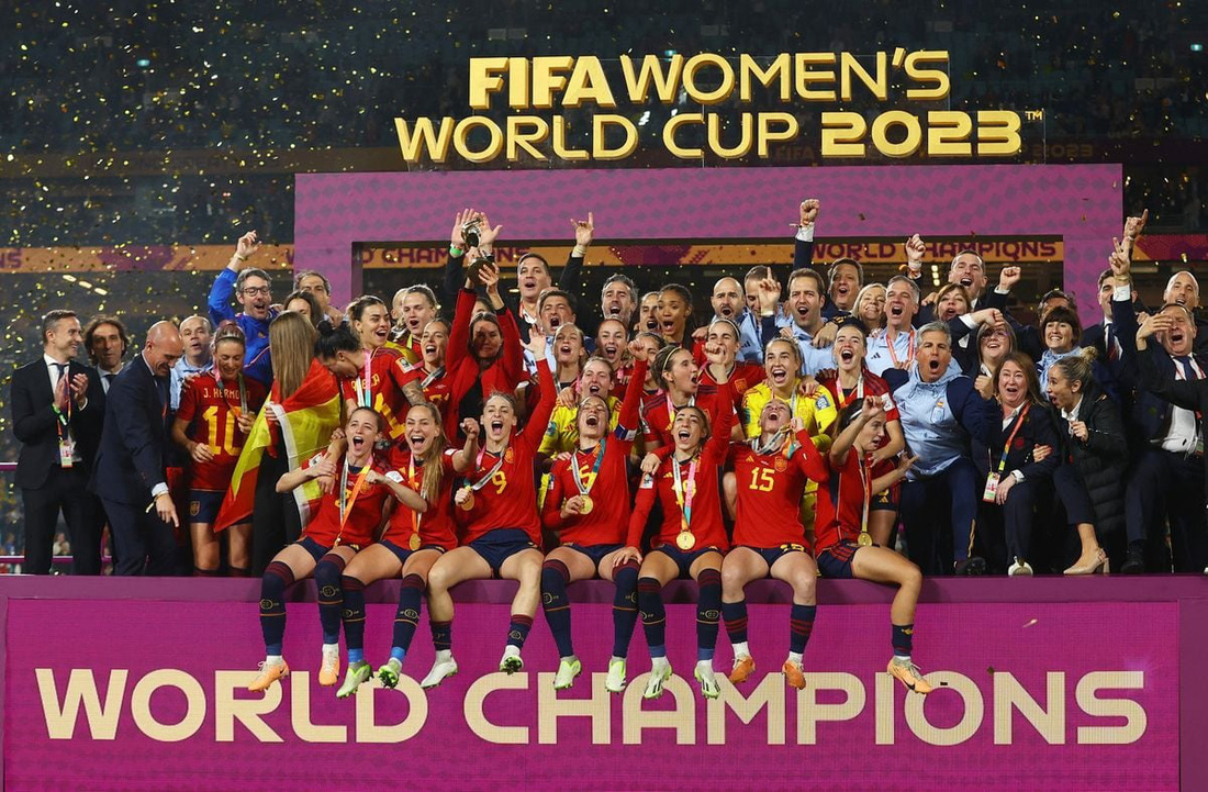 Ngày 20-8, đội tuyển Tây Ban Nha có lần đầu tiên vô địch World Cup nữ năm 2023. Đội tuyển bóng đá nữ Việt Nam cũng đã lần đầu tận hưởng bầu không khí World Cup tại giải này, thu về nhiều kinh nghiệm cọ xát - Ảnh: FIFA