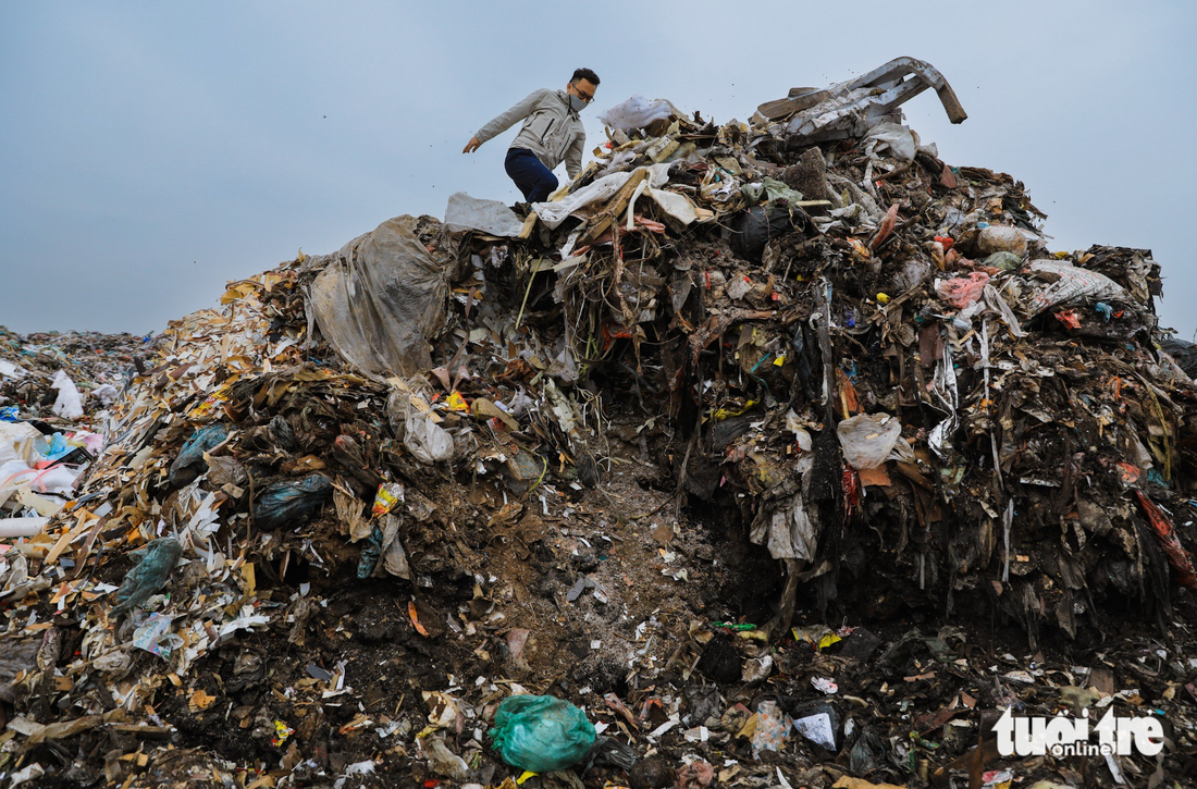 Một lượng lớn rác thải để lưu cữu - Ảnh: DANH KHANG
