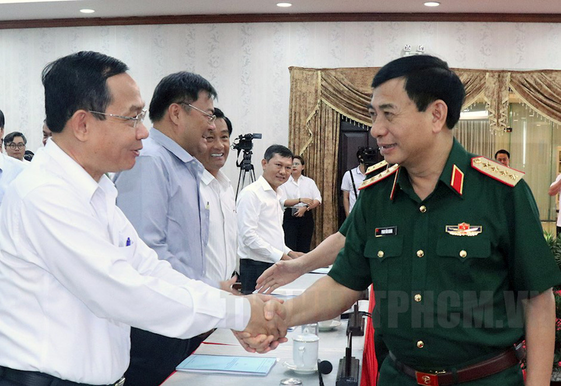 Đại tướng Phan Văn Giang, bộ trưởng Bộ Quốc phòng, tham dự hội nghị - Ảnh: WEB THÀNH ỦY