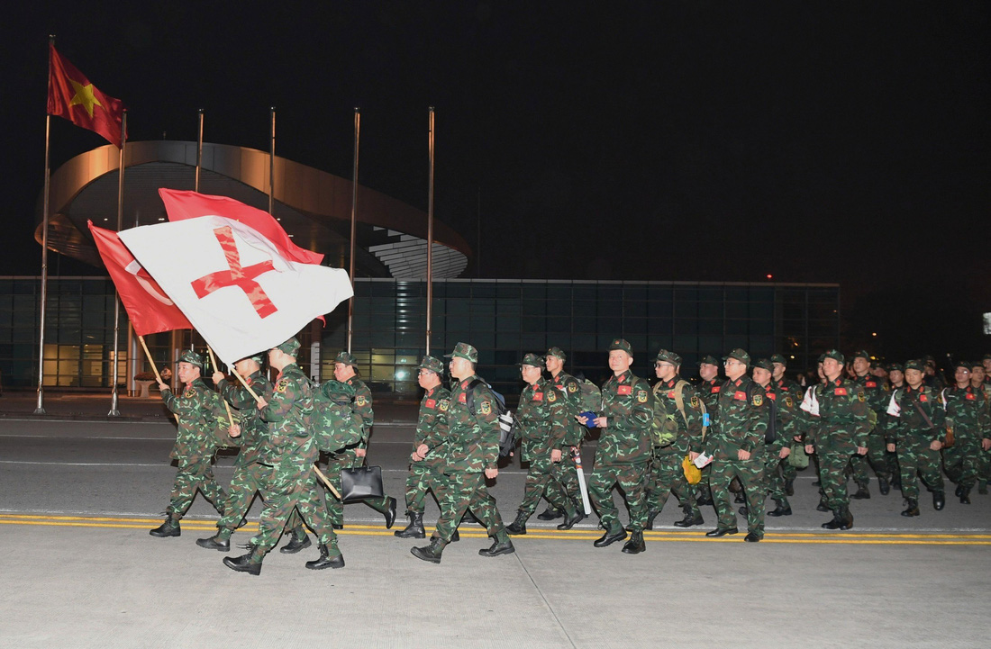 Đoàn 76 quân nhân Việt Nam lên chuyến bay đến Thổ Nhĩ Kỳ - Ảnh 2.