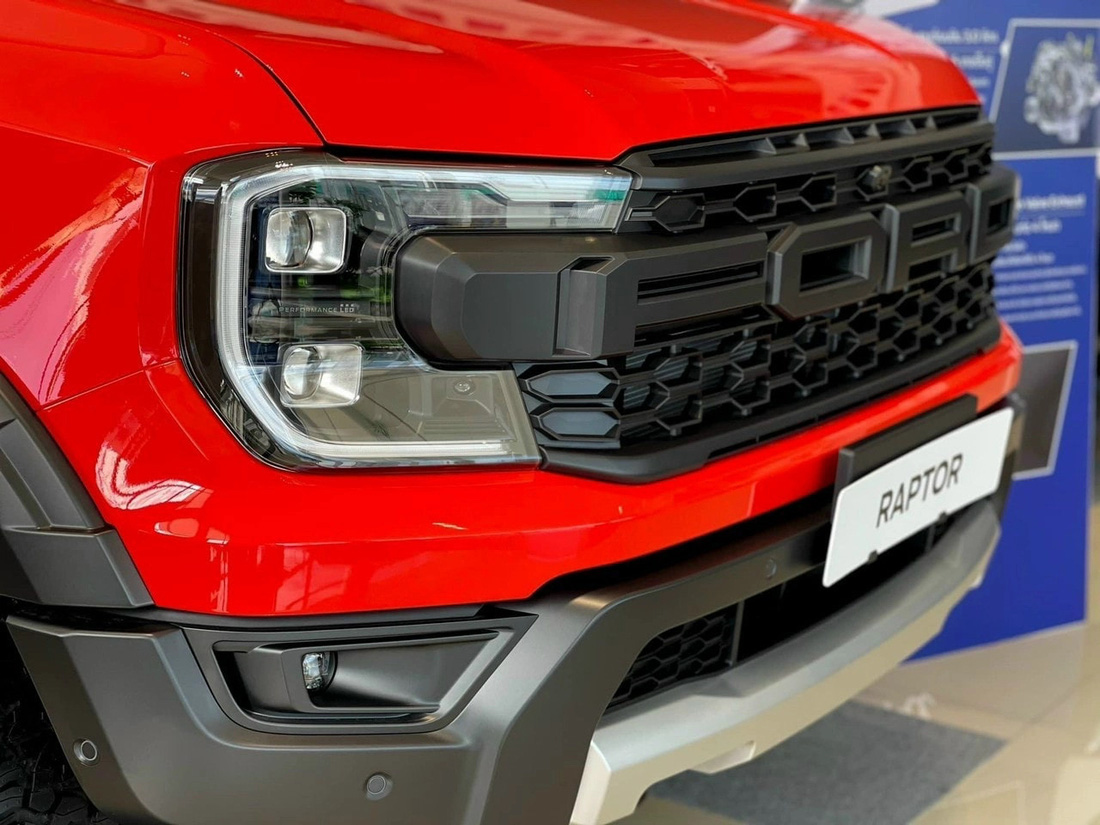 Ford Ranger Raptor 2023 giá dự kiến từ 1,3 tỉ đồng - Bán tải cho nhà giàu - Ảnh 5.