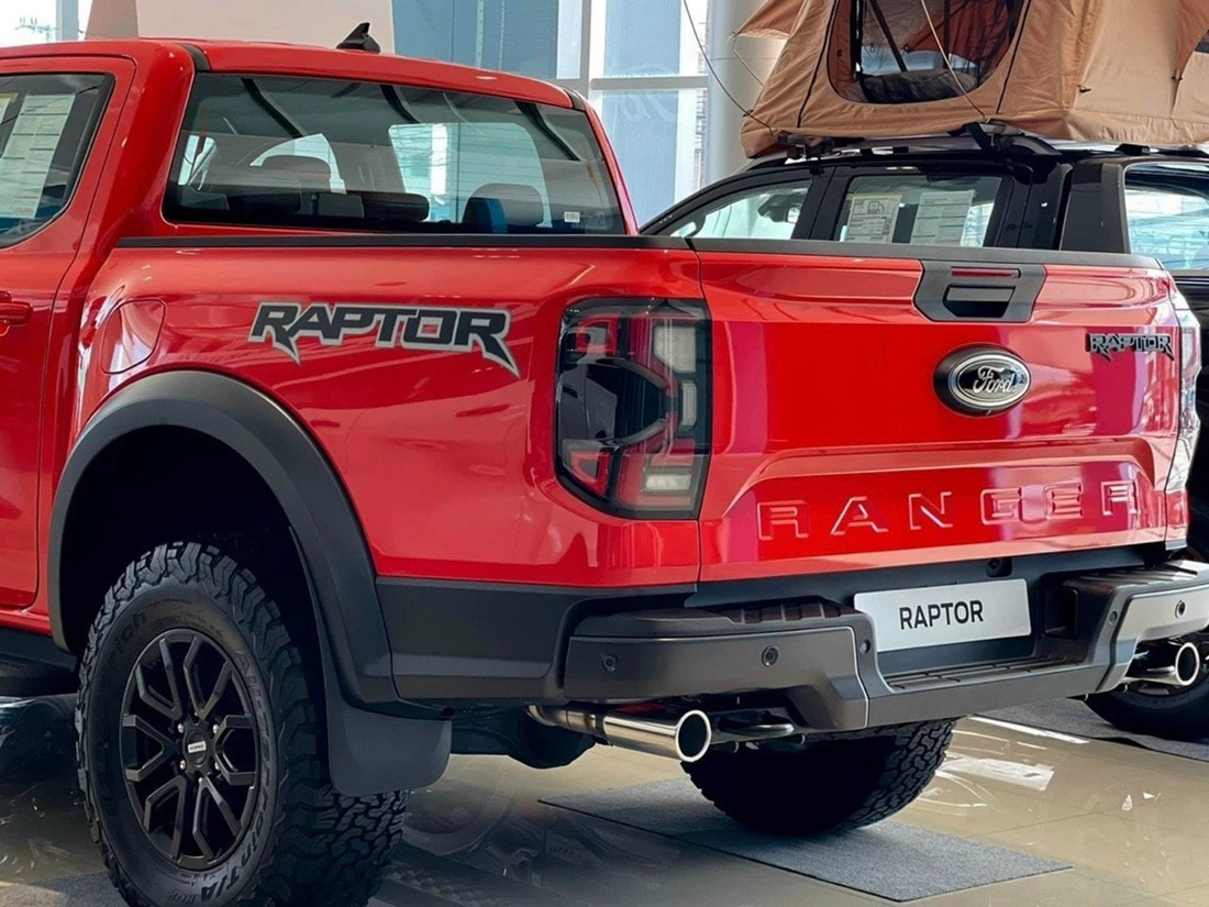 Ford Ranger Raptor 2023 giá dự kiến từ 1,3 tỉ đồng - Bán tải cho nhà giàu - Ảnh 6.