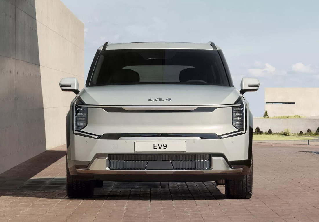 Kia EV9 ra mắt: SUV điện 7 chỗ rẻ nhất, ghế xoay 180 độ, rộng rãi cho cả nhà - Ảnh 5.