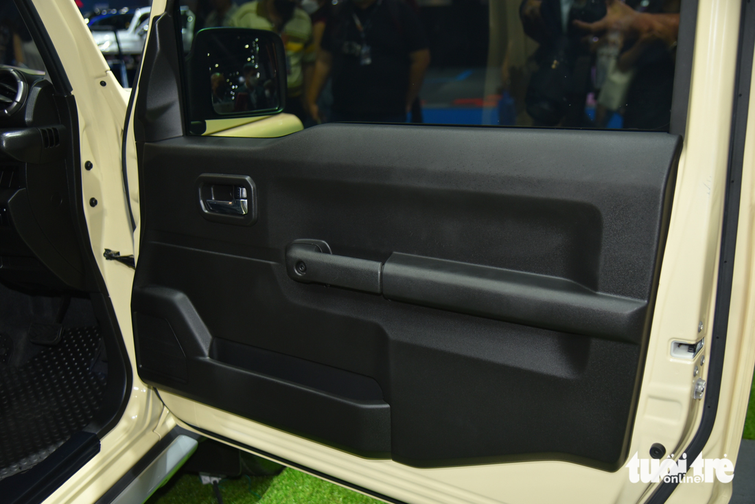 Khám phá Suzuki Jimny đang nhận cọc ở Việt Nam: Mercedes G-Class thu nhỏ, giá khó dưới 800 triệu - Ảnh 13.